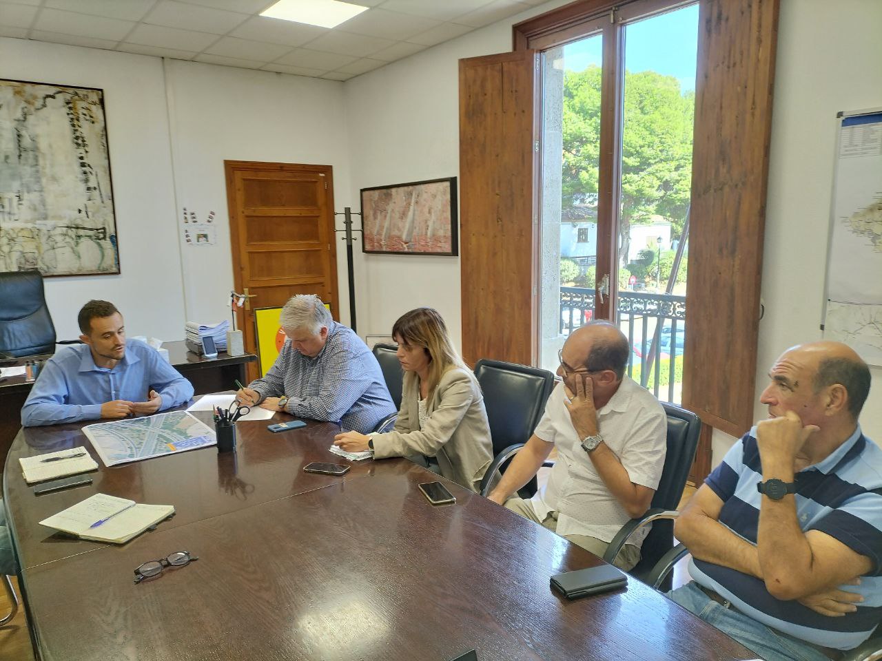 El conseller Sevillano junt a Rafel Roig, Petra Mut, Toni Bauzà i Biel Moragues