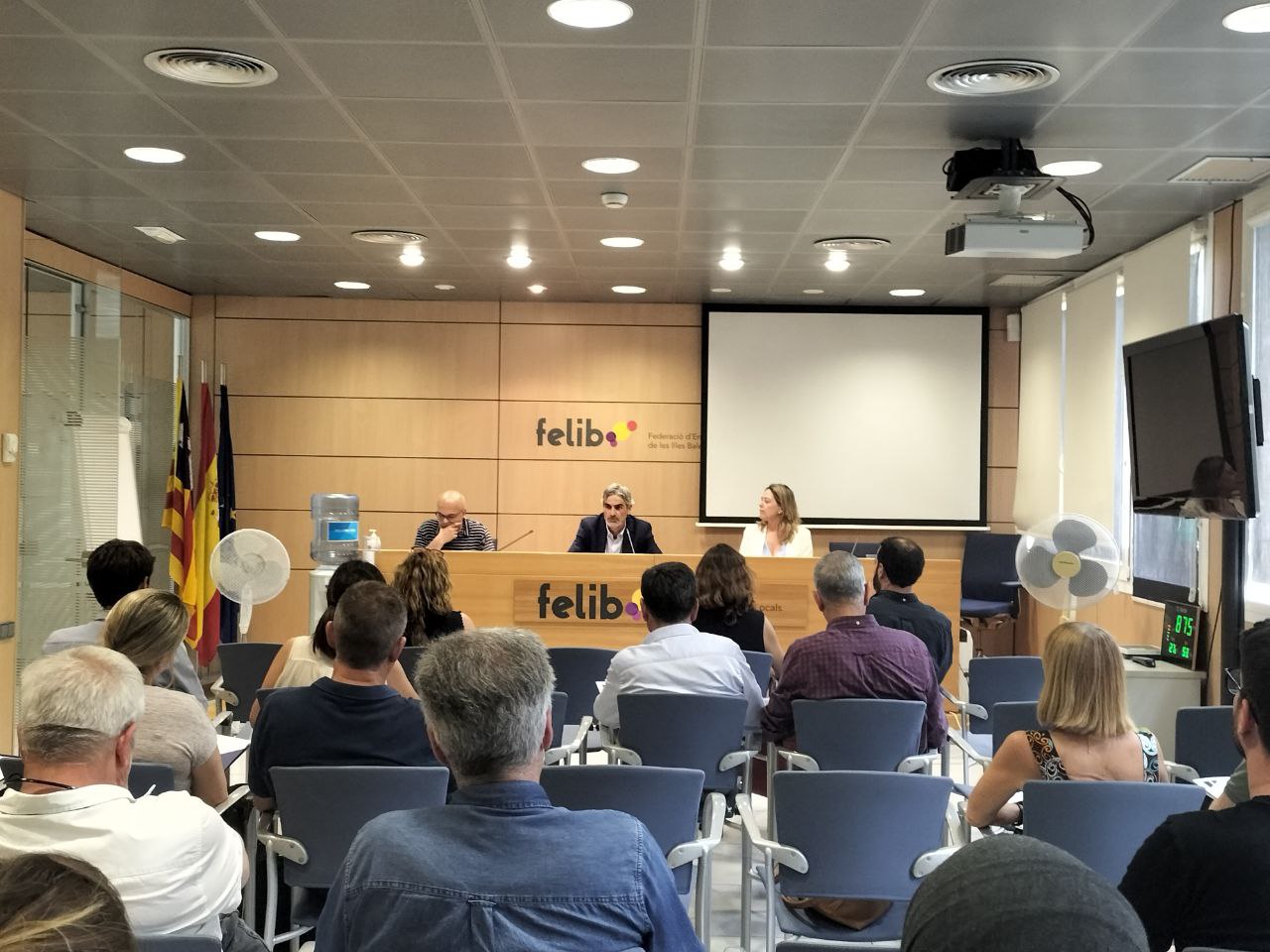 Reunión con diferentes ayuntamientos de Mallorca para analizar la situación del proceso de estabilización de la función pública.