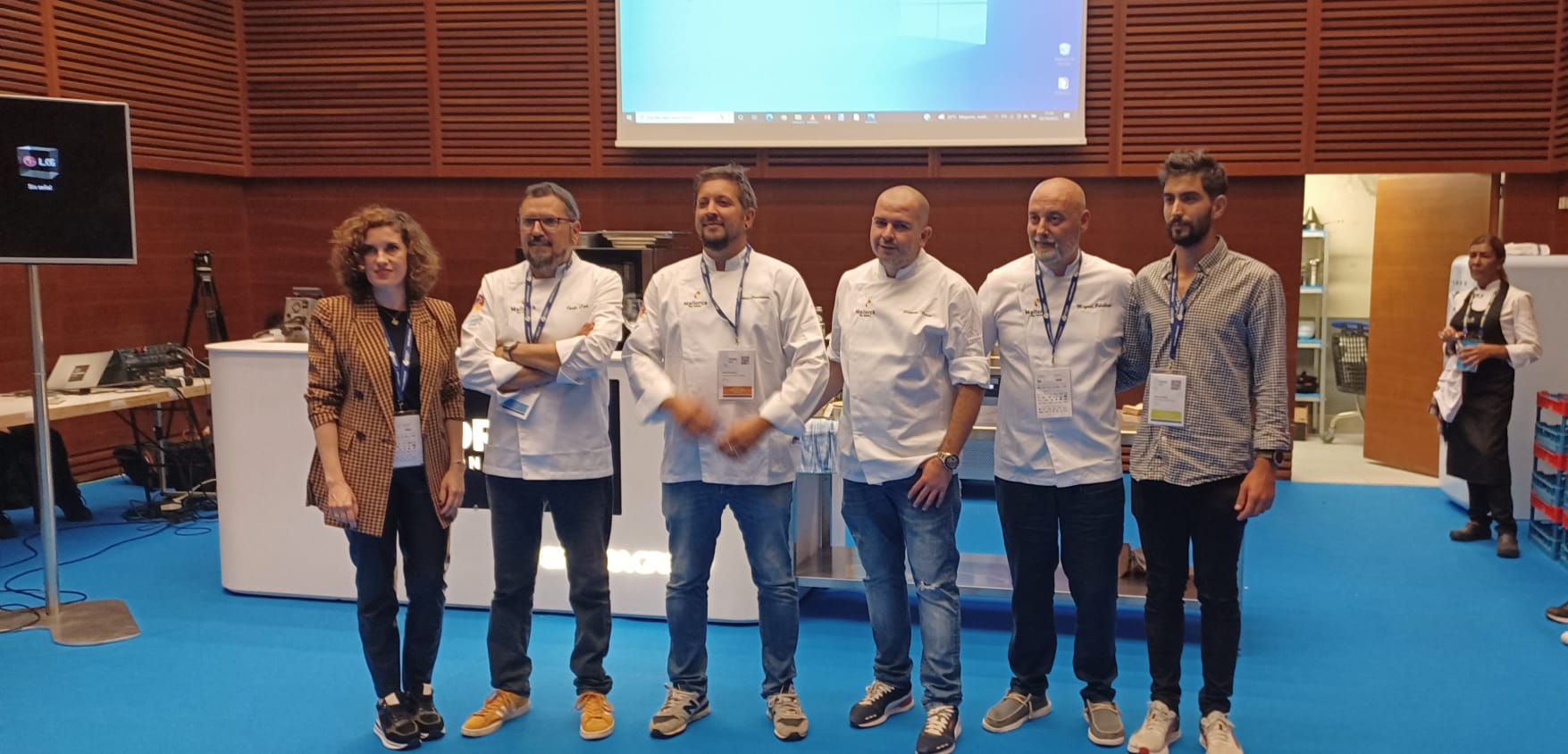 La delegación de cocineros de la Asociación de cocineros de Balears en San Sebastian Gastronomika.