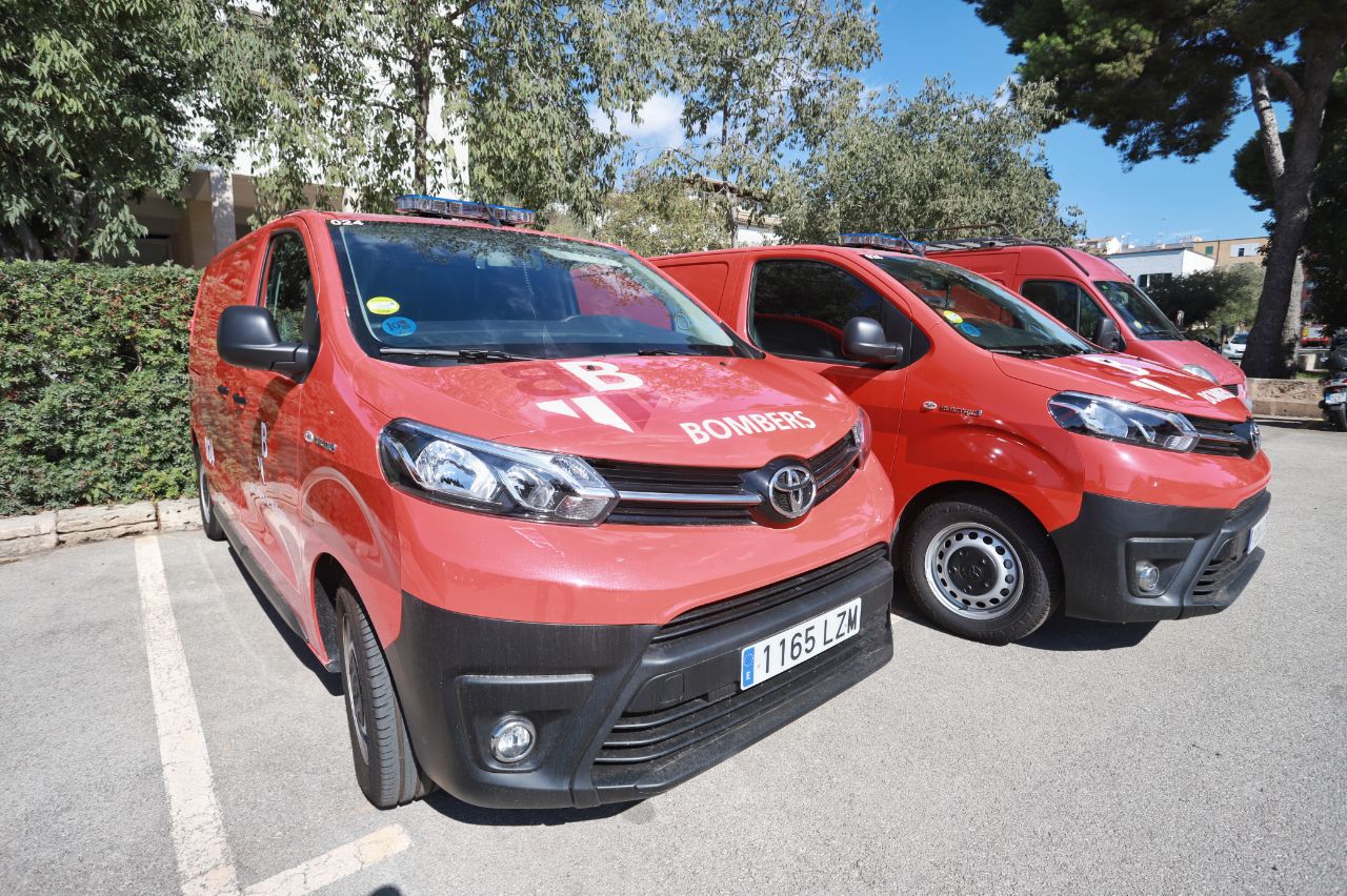 Presentación de los nuevos vehículos de los Bombers de Mallorca.