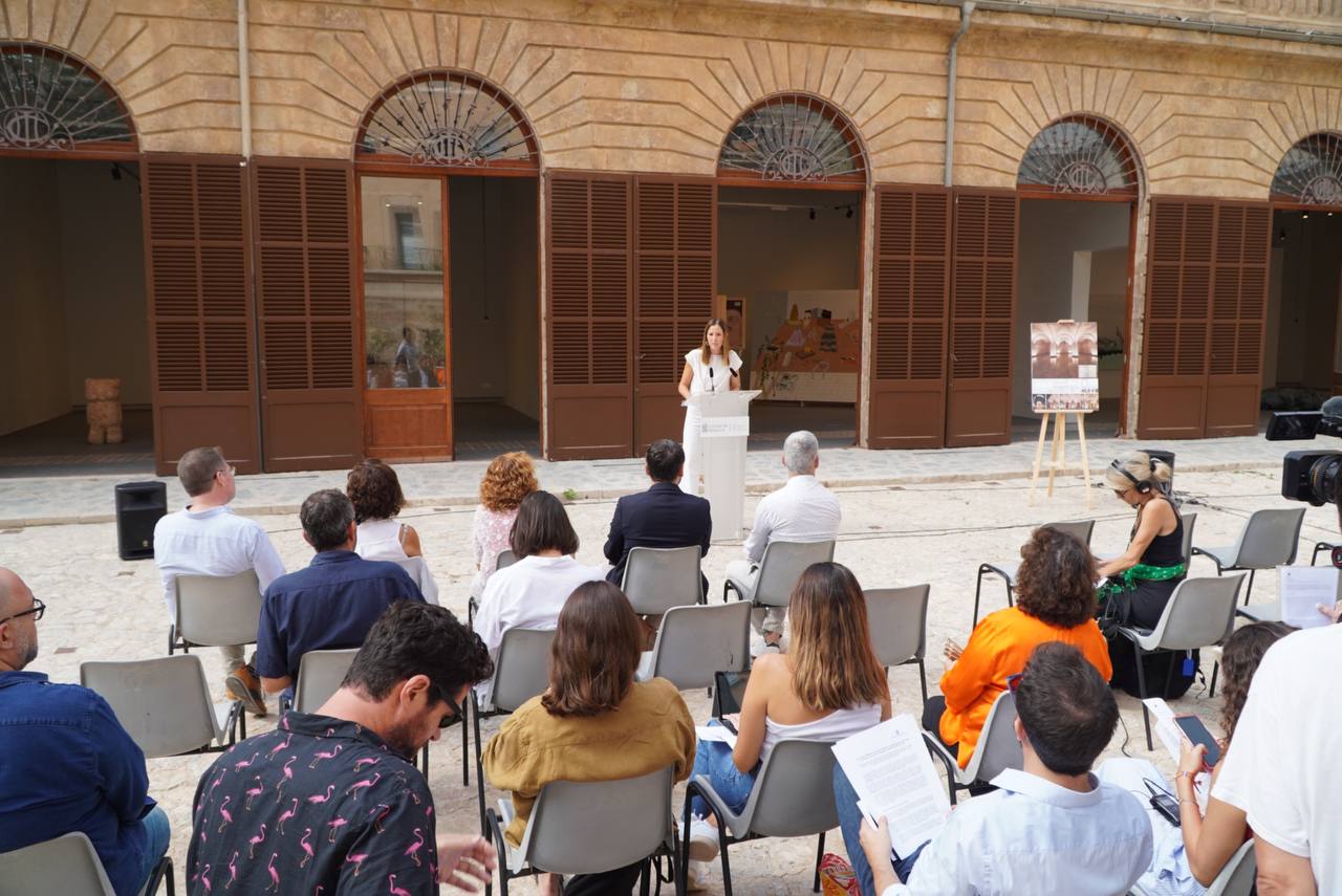 Presentación d las exposiciones del Consell de Mallorca que participan en la Nit de l'Art