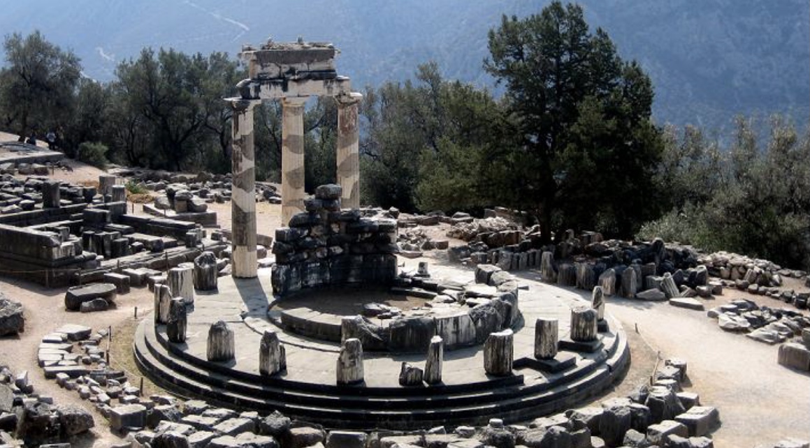 Oráculo de Delfos, Grecia